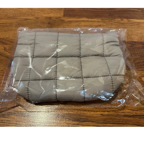 Tarte Cosmetics Quilted Makeup Bag – Gray – 8x10 – Brand New Sleek Design - Picture 1 of 6